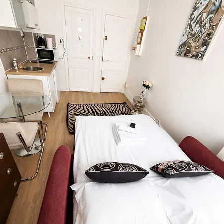 Daire Cosy 8eme Gare Saint Lazare *